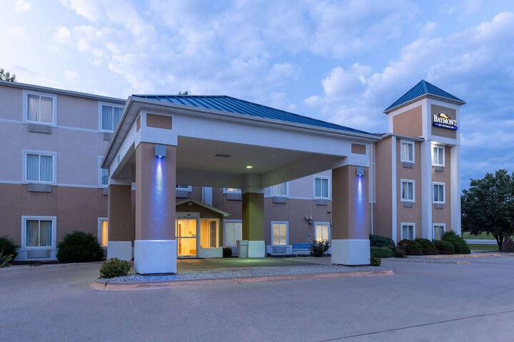 Hotel 4 of 55