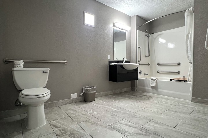 Motel 6 Middleburg Heights OH - Cleveland