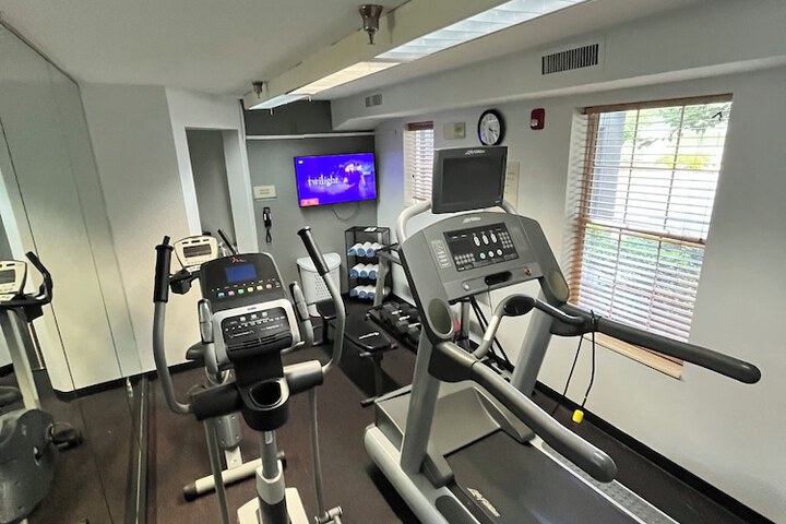 MainStay Suites Sterling near Dulles Town Center