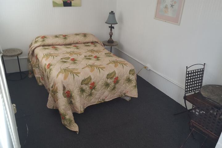 Room 27 of 56