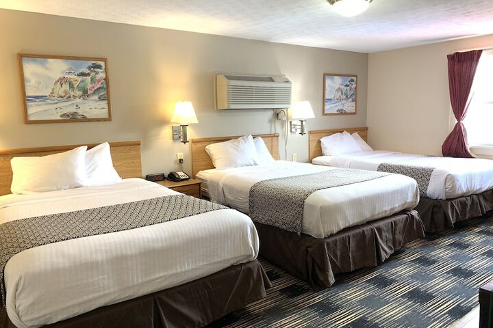 Room 9 of 15
