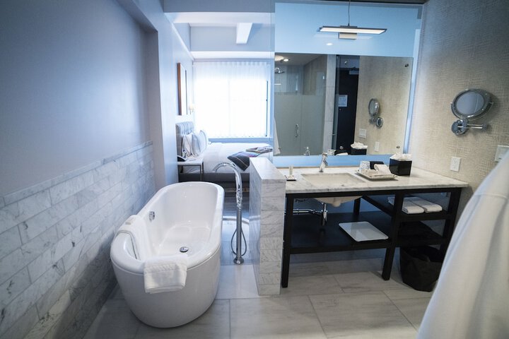 Room 20 of 97