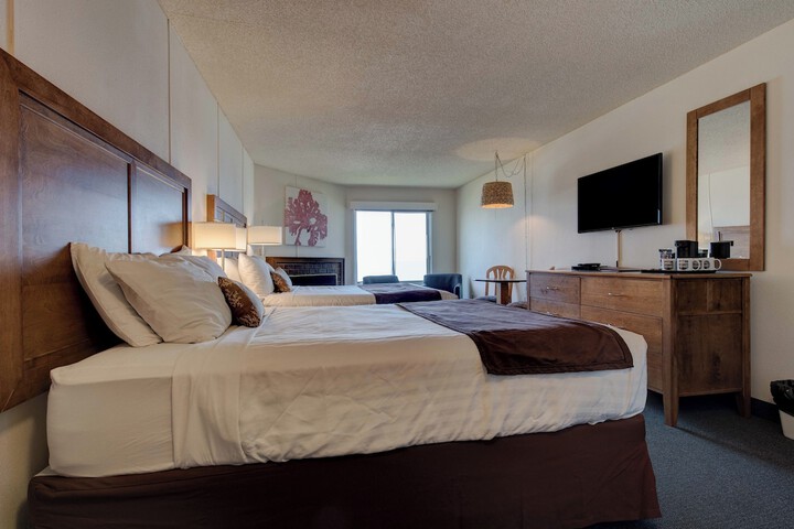 Ester Lee Oceanview Inn