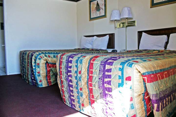 Antlers Budget Inn