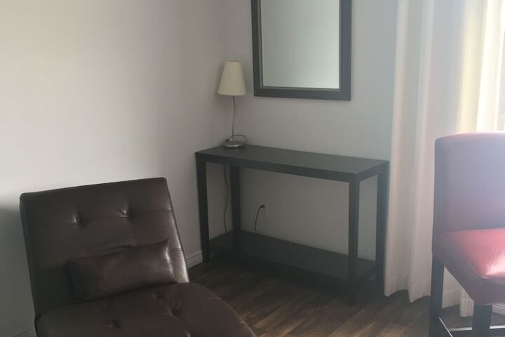 Hotel 1212