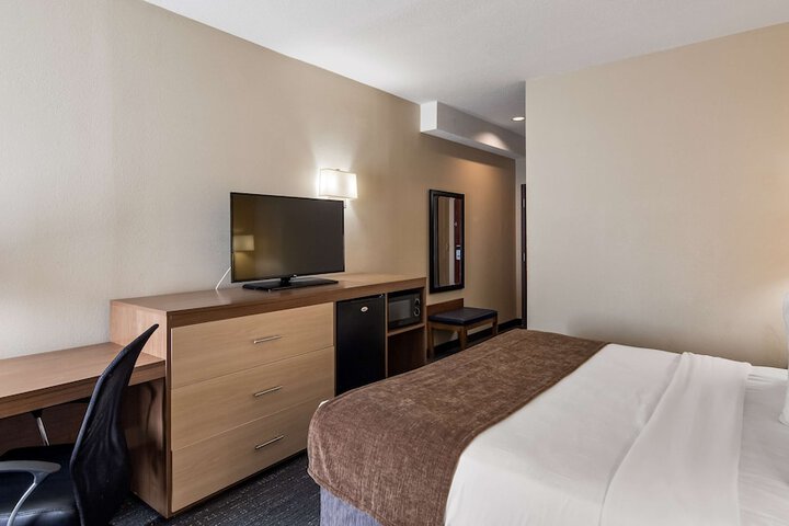 Room 36 of 47