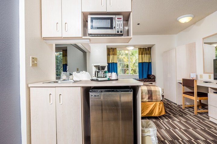 Microtel Inn & Suites by Wyndham Palm Coast I-95