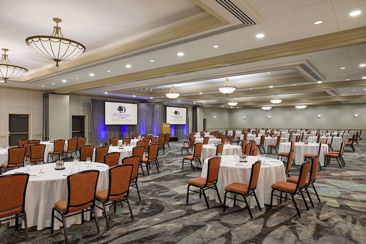 DoubleTree by Hilton Minneapolis Airport MN