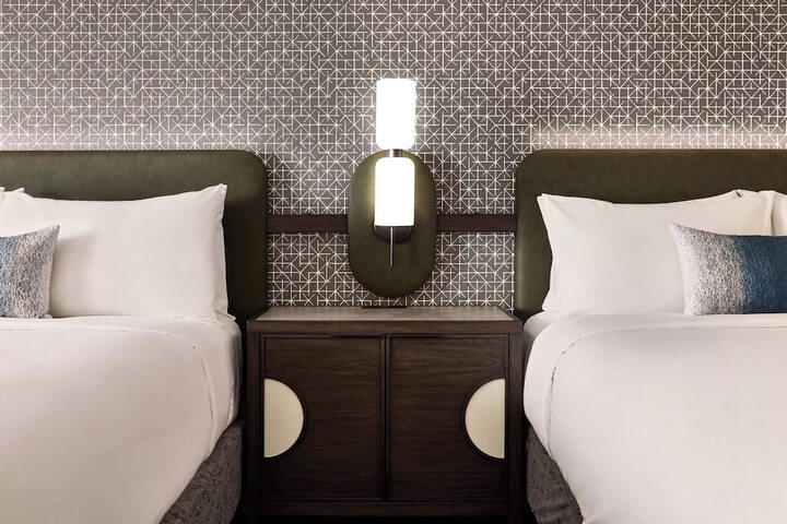 Room 38 of 65