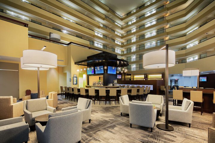 Embassy Suites by Hilton Detroit Troy Auburn Hills