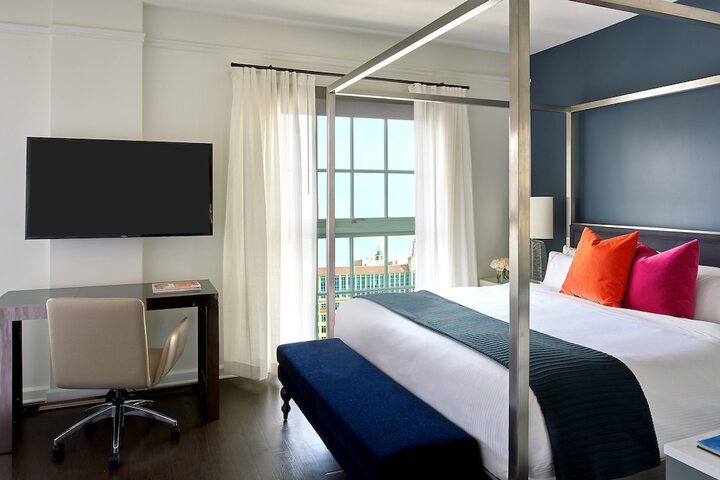 Hotel Colonnade Coral Gables Autograph Collection