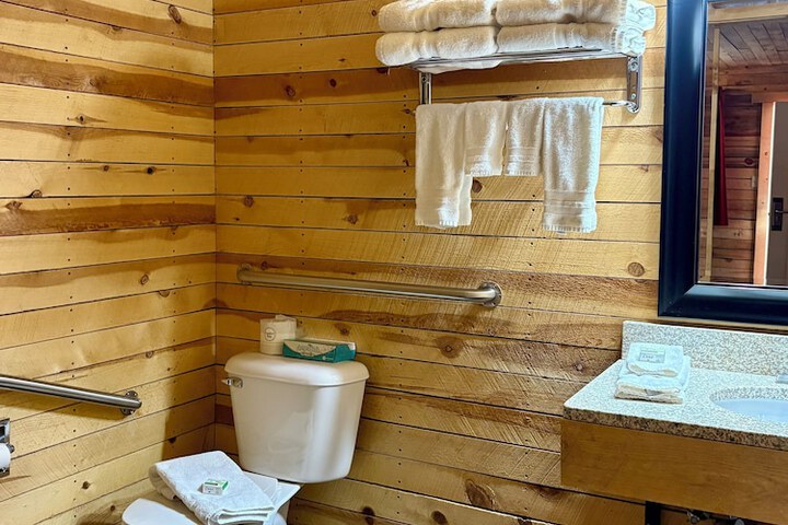 Americas Best Value Inn Wall
