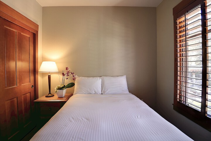 Room 56 of 238