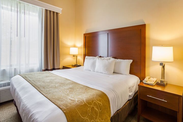 Comfort Suites Twinsburg
