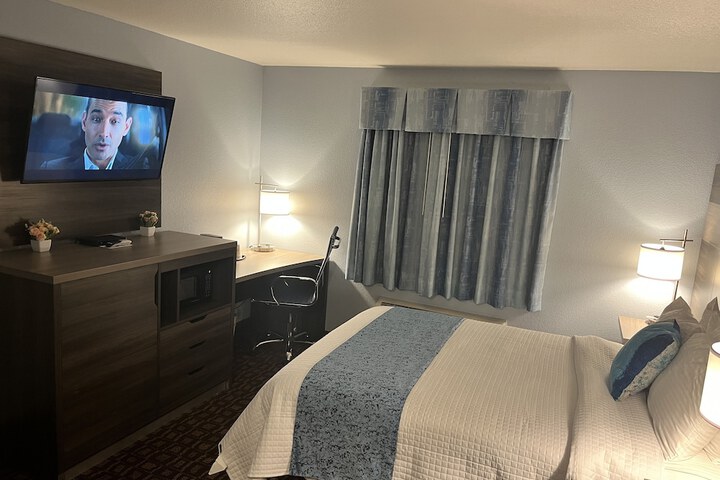 Room 27 of 56