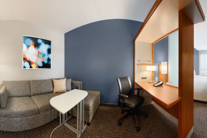 Room 14 of 26