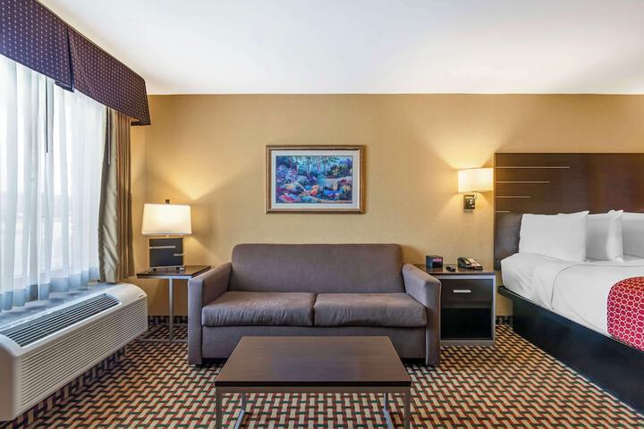 Room 13 of 29