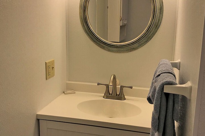 Room 73 of 123