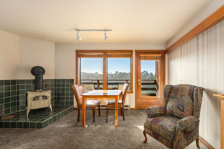 Room 37 of 105