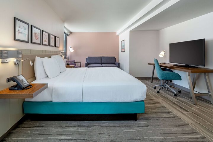 Room 16 of 26
