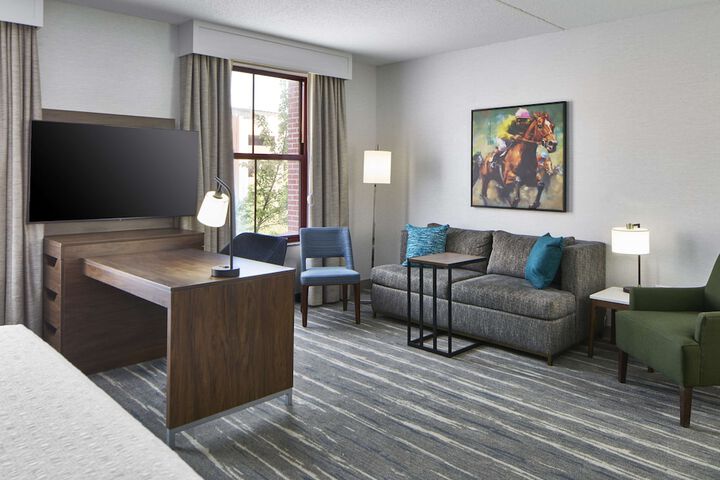 Hampton Inn & Suites Saratoga Springs Downtown