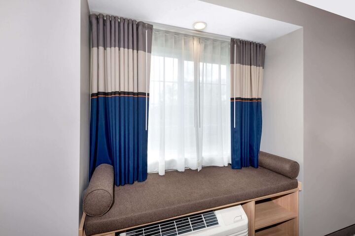 Room 19 of 25
