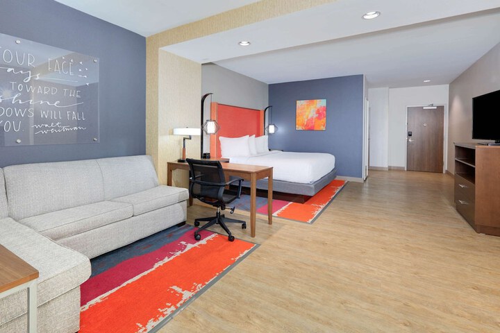 Room 18 of 26