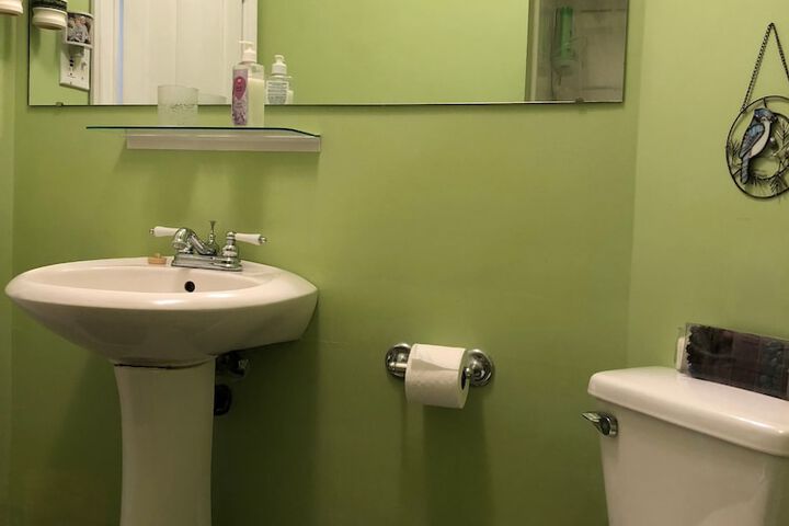 Room 51 of 74