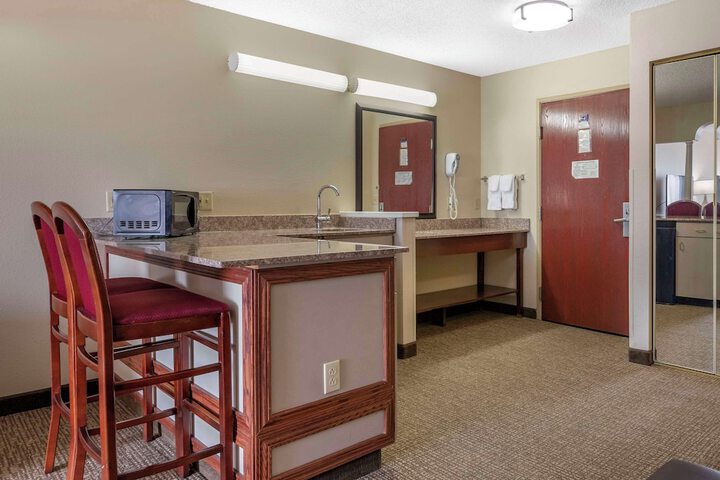 Room 15 of 26