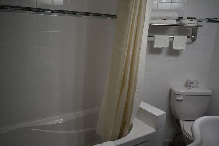 Room 118 of 141