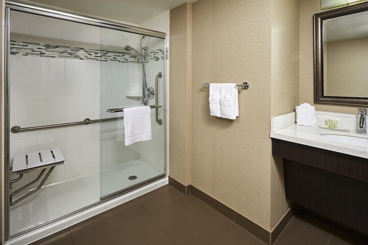 Staybridge Suites Hamilton Downtown by IHG