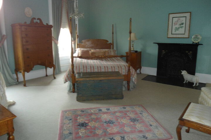 MACKECHNIE HOUSE