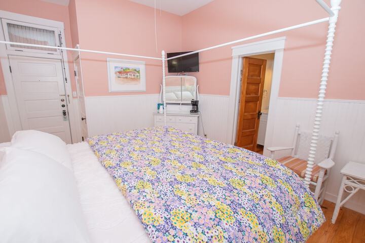 Room 98 of 162