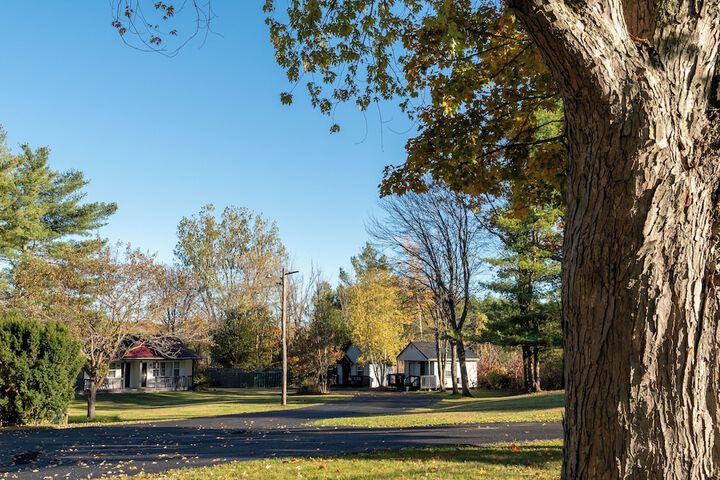 Super 8 by Wyndham Gananoque / Country Squire Resort