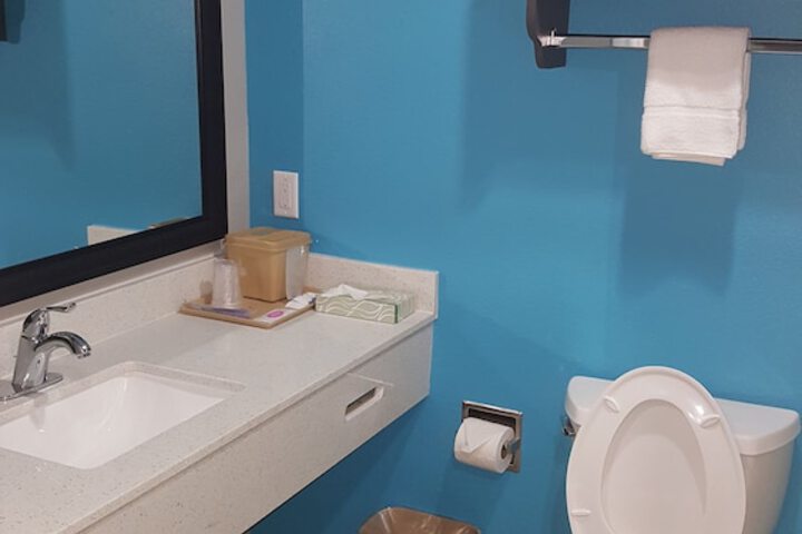 Room 18 of 40