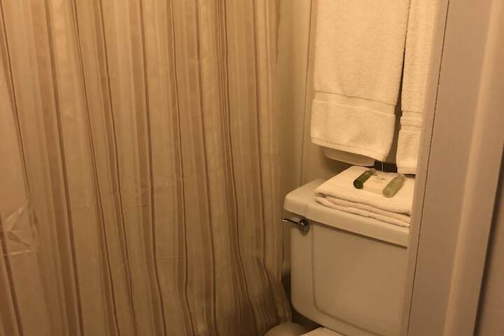 Room 61 of 82