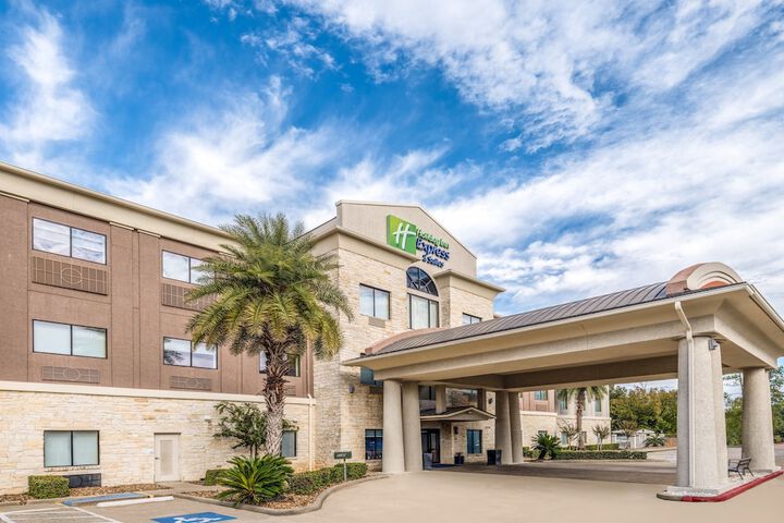Holiday Inn Express Hotel & Suites BEAUMONT NW by IHG