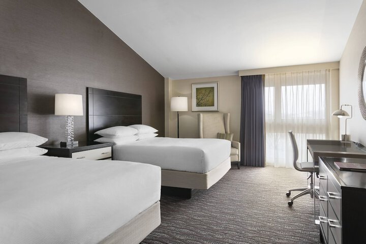 Room 13 of 27