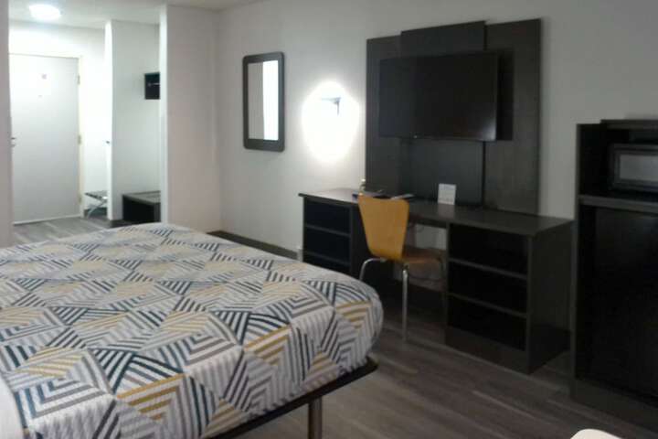 Room 15 of 48