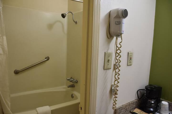 Room 18 of 53