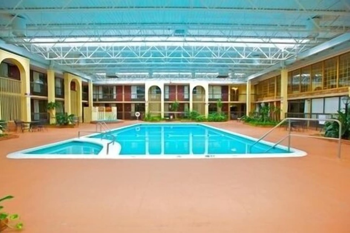 Pool 4 of 49