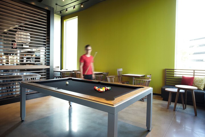 Alt Hotel Toronto Airport