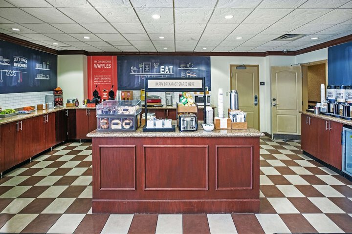 Hampton Inn & Suites Tulsa North / Owasso