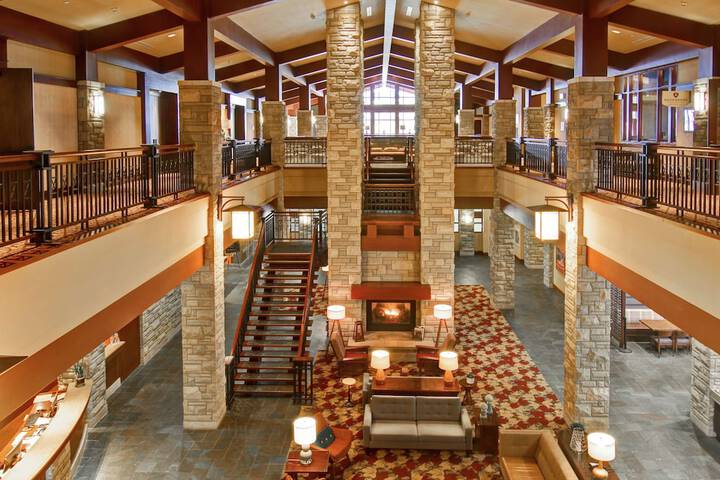 DoubleTree Fallsview Resort & Spa by Hilton Niagara Falls