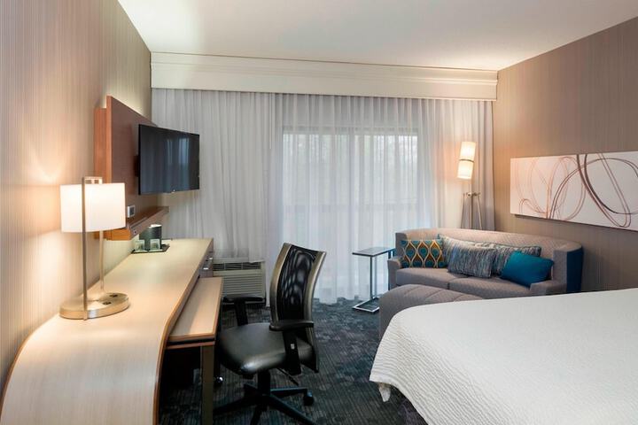 Room 17 of 31