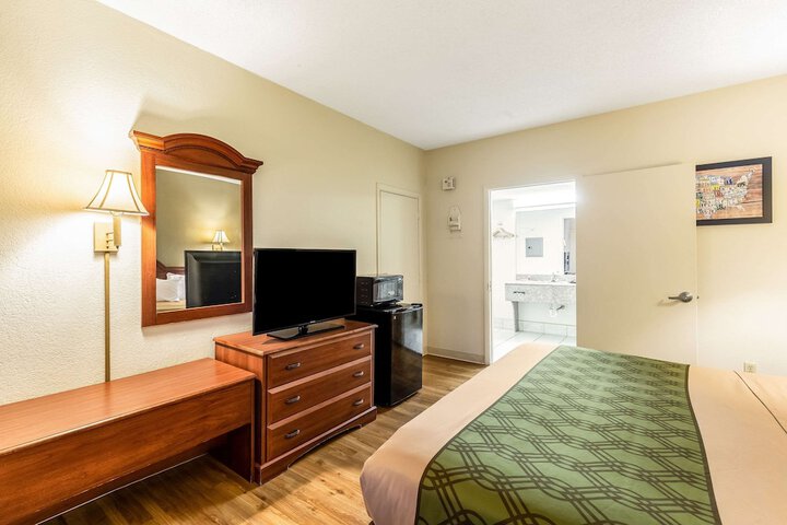 Room 20 of 29