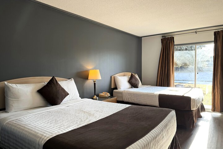 Divya Sutra Plaza and Conference Centre Vernon, BC