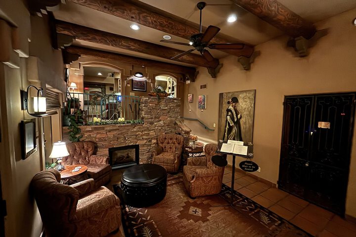 Hotel Interior 24 of 285