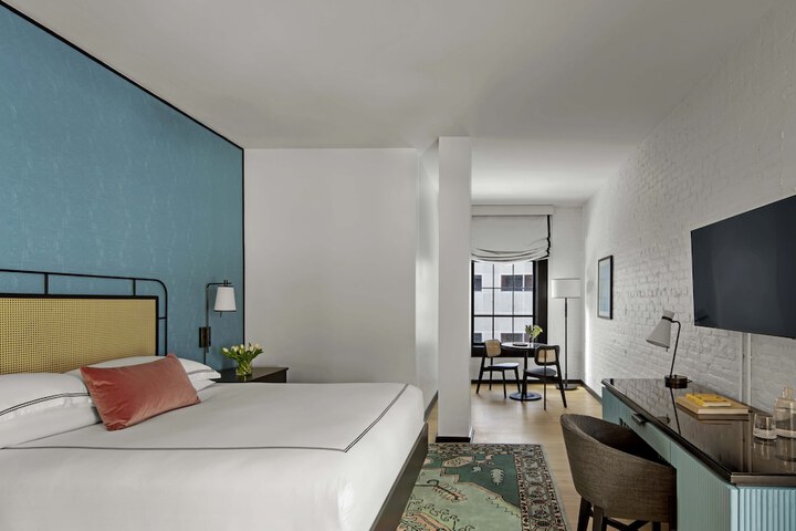 Room 31 of 150