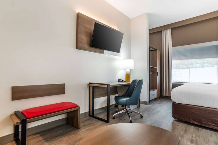 Room 16 of 47
